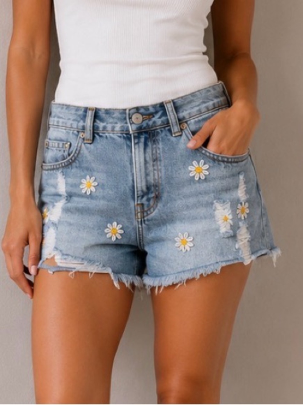 Rails Shorts Jean Jesse Daisy Vintage Distressed  Embroidery Fray Edge Button